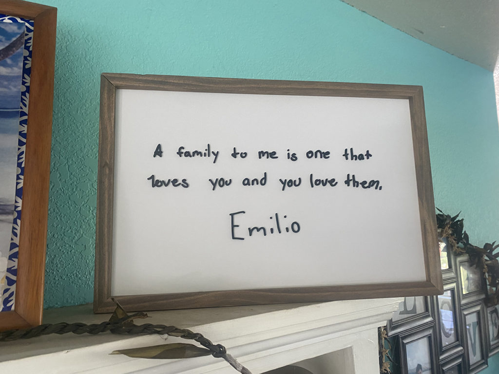 Message Emilio wrote about his family in his own handwriting.